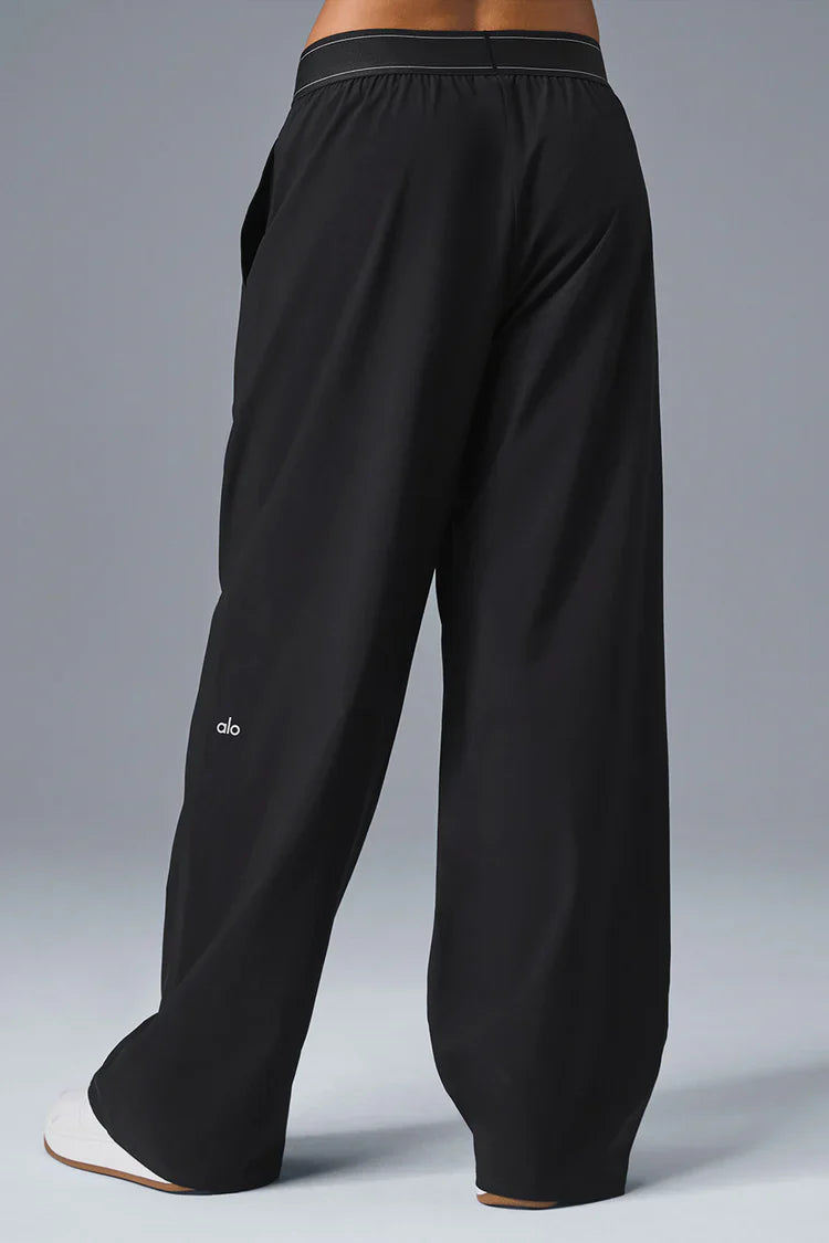 Alo Yoga Suit Up Trouser (Regular)  -  Black - Hemen Teslimde
