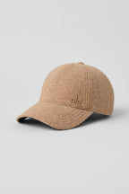 Alo Yoga Prestige Off-Duty Cap  -  Toasted Almond