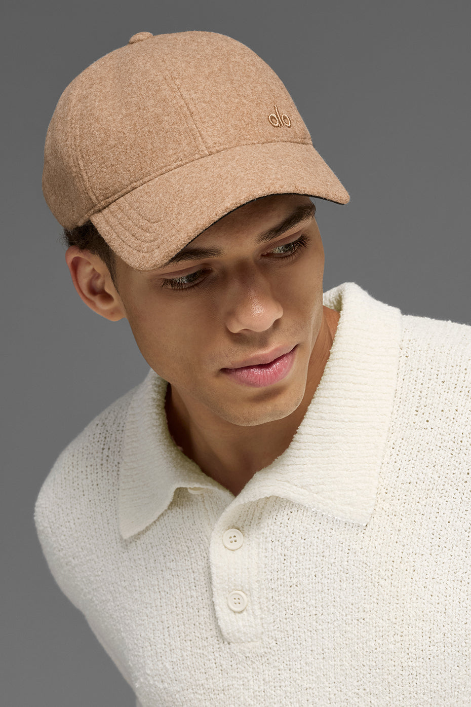Alo Yoga Prestige Off-Duty Cap  -  Toasted Almond