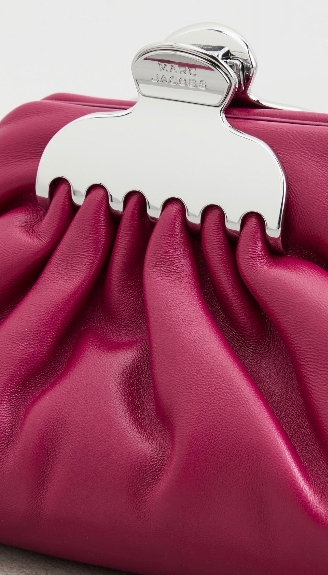 Marc Jacobs The Glam Small Clutch  -  Lipgloss Pink