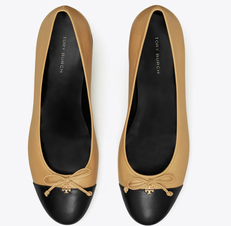 TORY BURCH CAP-TOE PUMP-Ginger Shortbread / Perfect Black