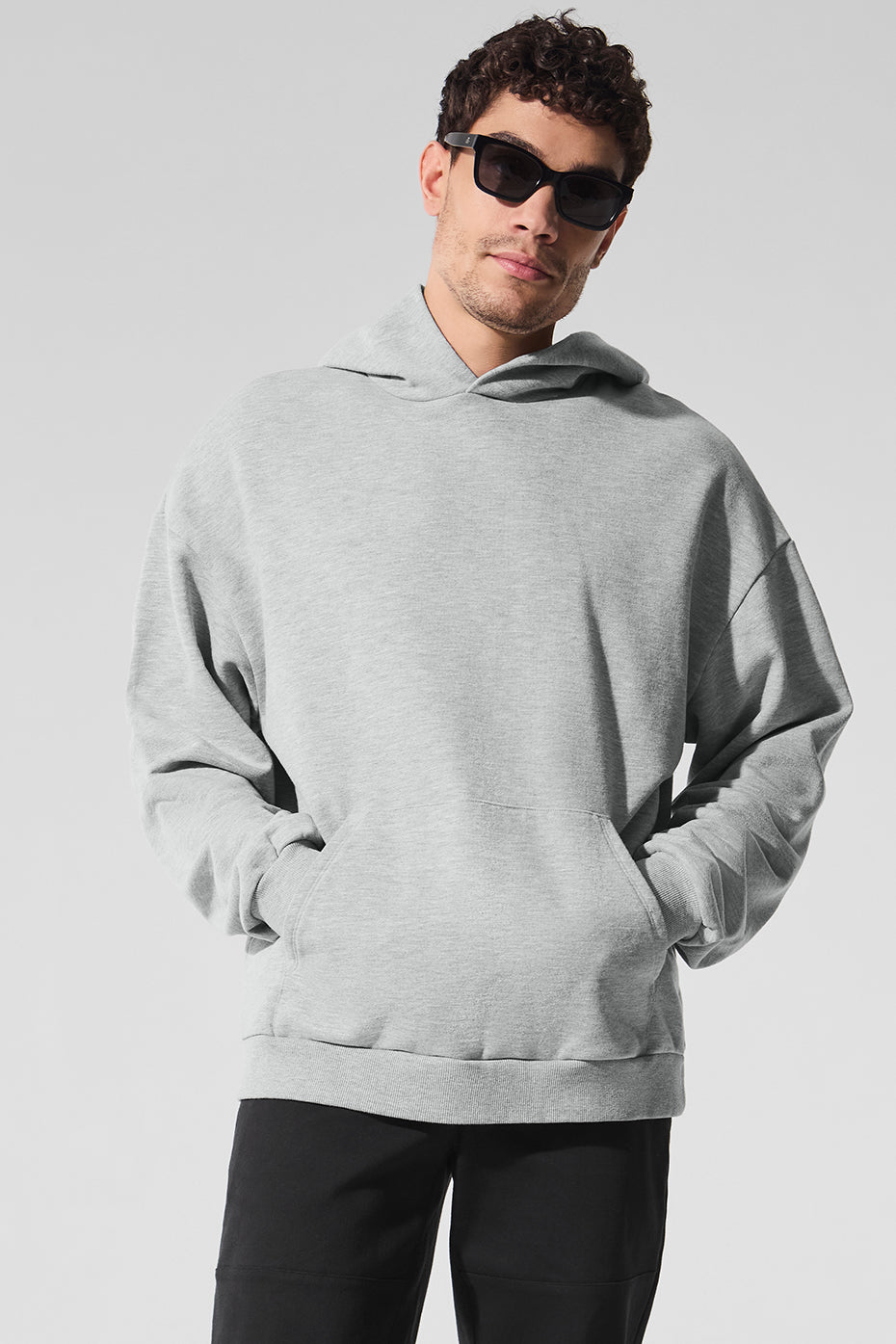 Alo Yoga Men's Chill Hoodie  -  Athletic Heather Grey