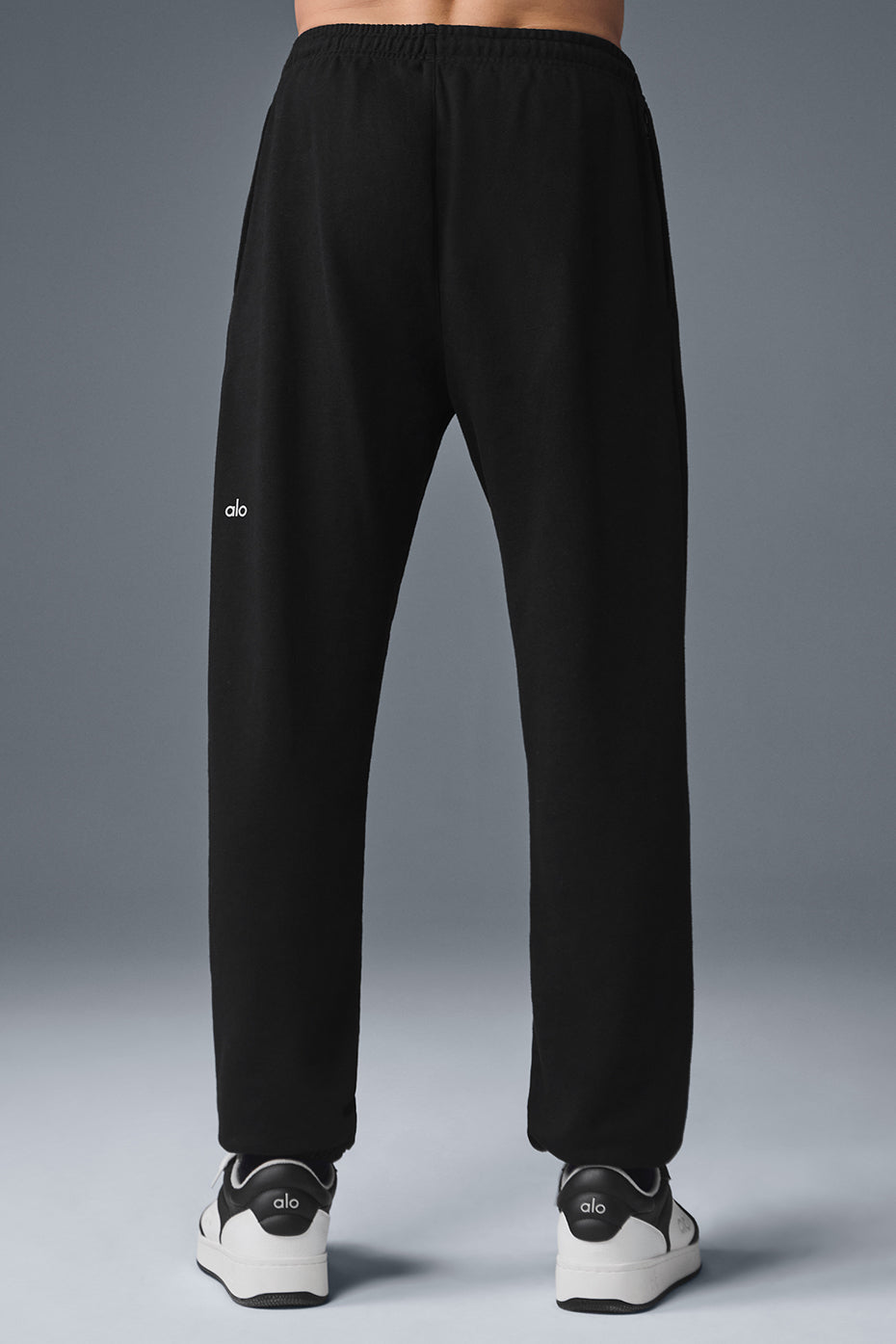 Alo Yoga Men's Chill Sweatpant  -  Black