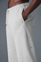 Alo Yoga Men's Chill Sweatpant  -  Athletic Heather Grey