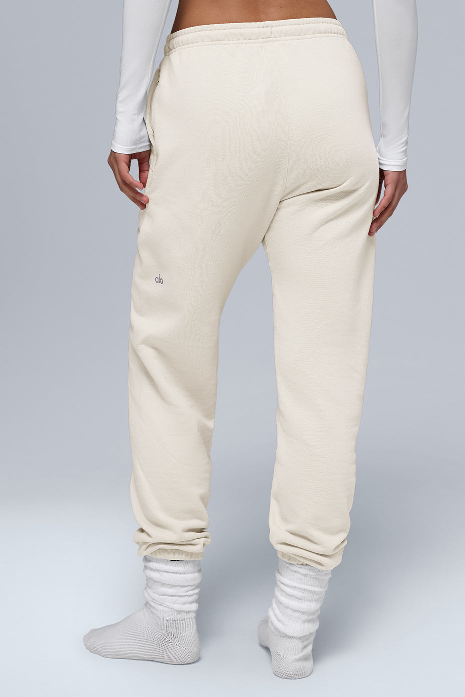 Alo Yoga Women's  Chill Sweatpant  - Bone