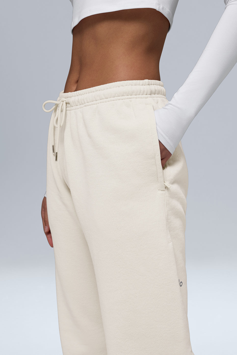 Alo Yoga Women's  Chill Sweatpant  - Bone
