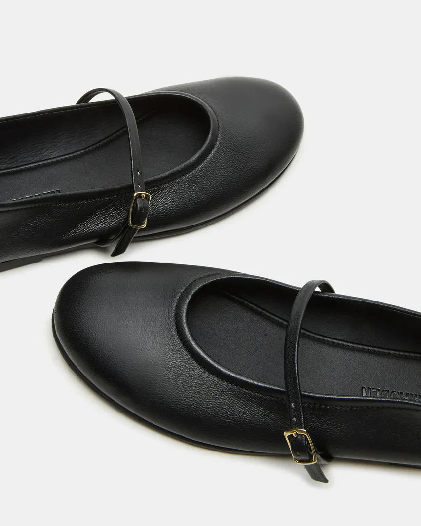 Steve Madden Besette Black Leather  -   BLACK LEATHER