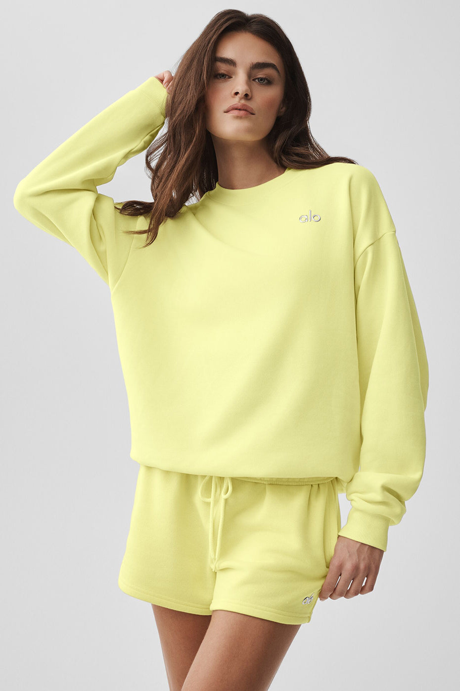 Alo Yoga Accolade Crew Neck Pullover  -  Sunshine