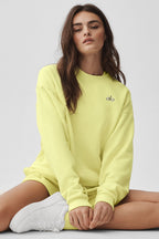 Alo Yoga Accolade Crew Neck Pullover  -  Sunshine