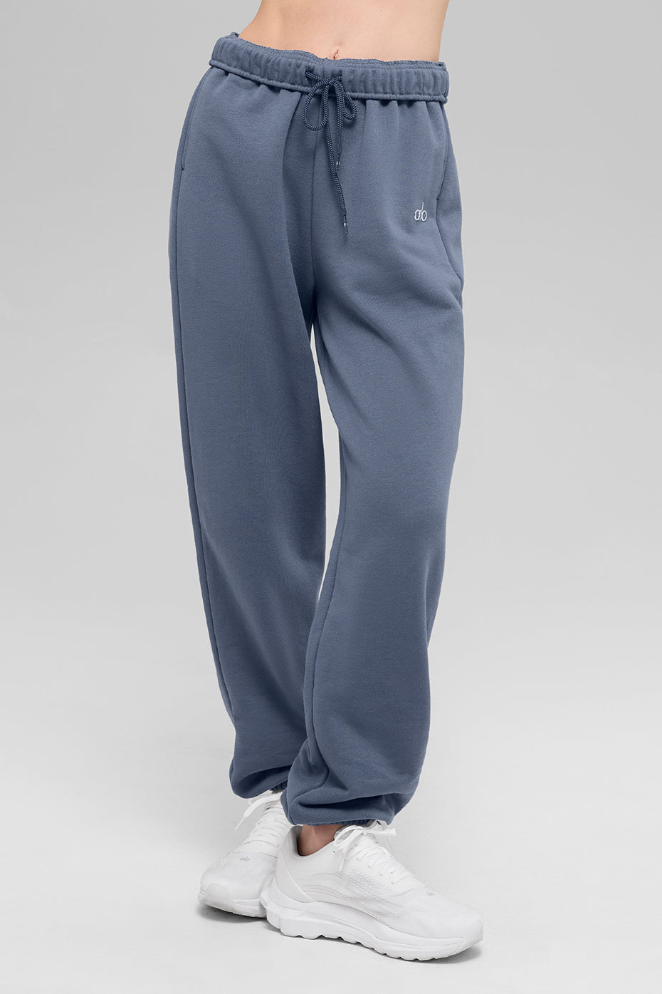 Alo Yoga Accolade Sweatpant  -  Bluestone