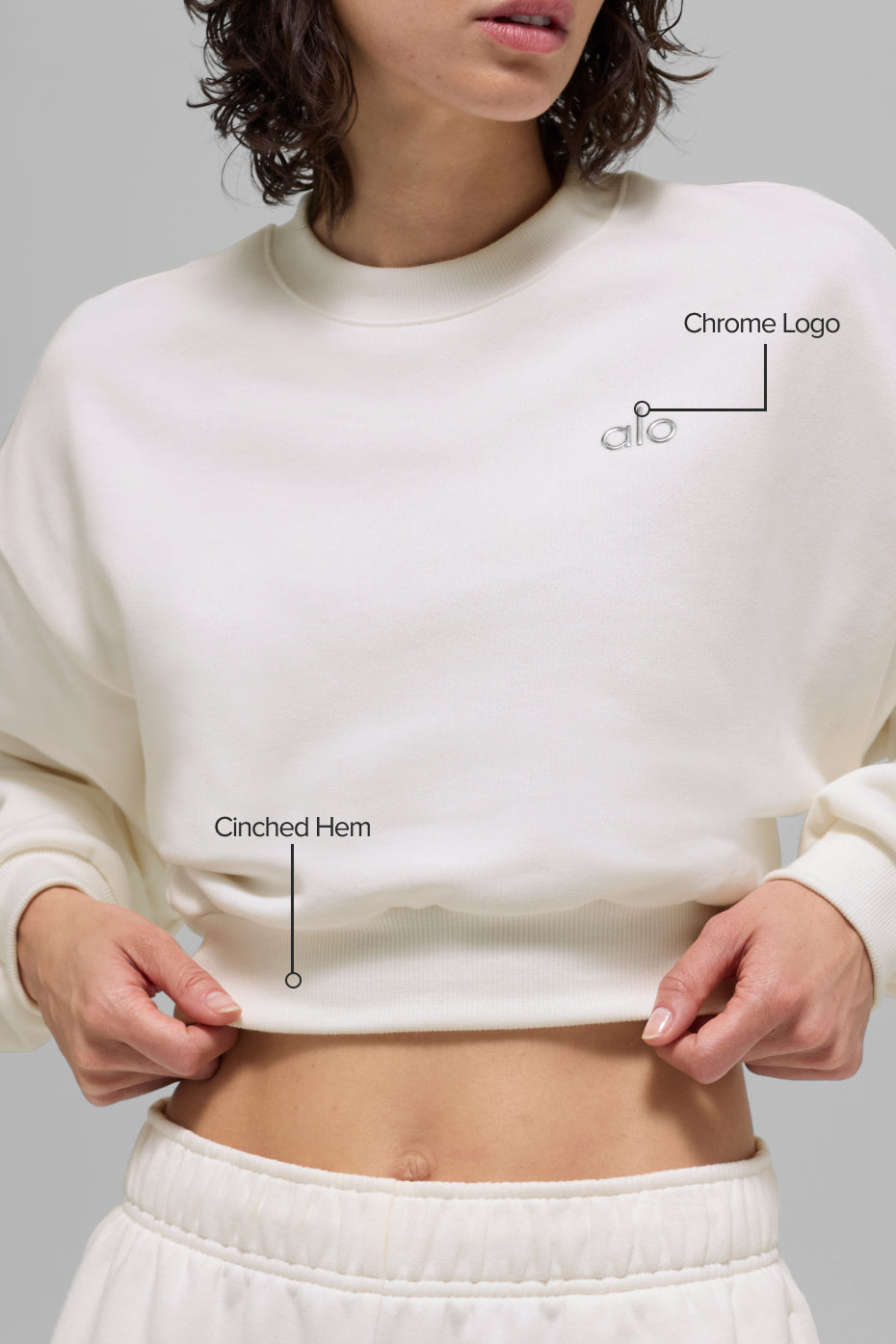 Alo Yoga Cropped Accolade Crewneck  -  Ivory