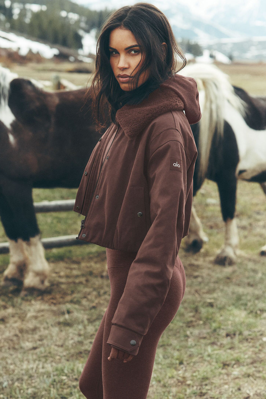 Alo Yoga Navigator Jacket  -  Brownstone