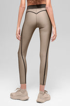 Alo Yoga Airlift High-Waist 7/8 Line Up Legging  -  Gravel