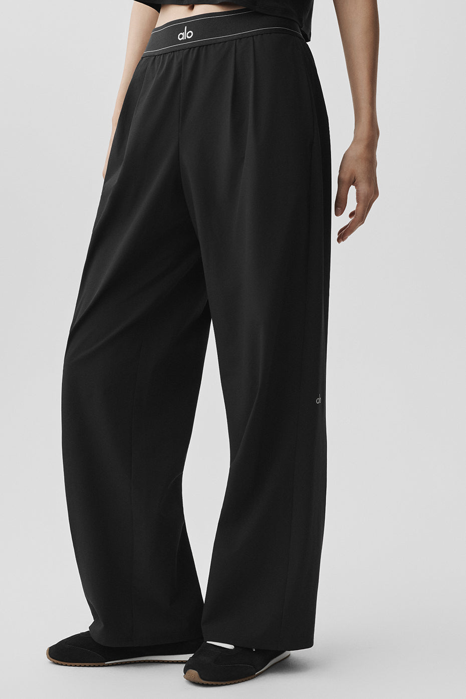 Alo Yoga Suit Up Trouser (Regular)  -  Black - Hemen Teslimde