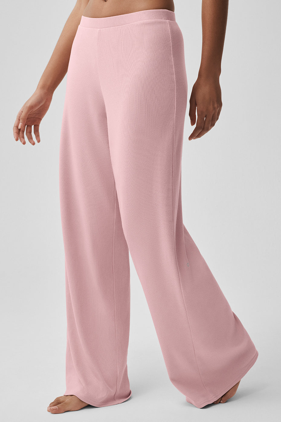 Alo Yoga Mid-Rise Dreamlight Straight Pant  -  Vintage Pink