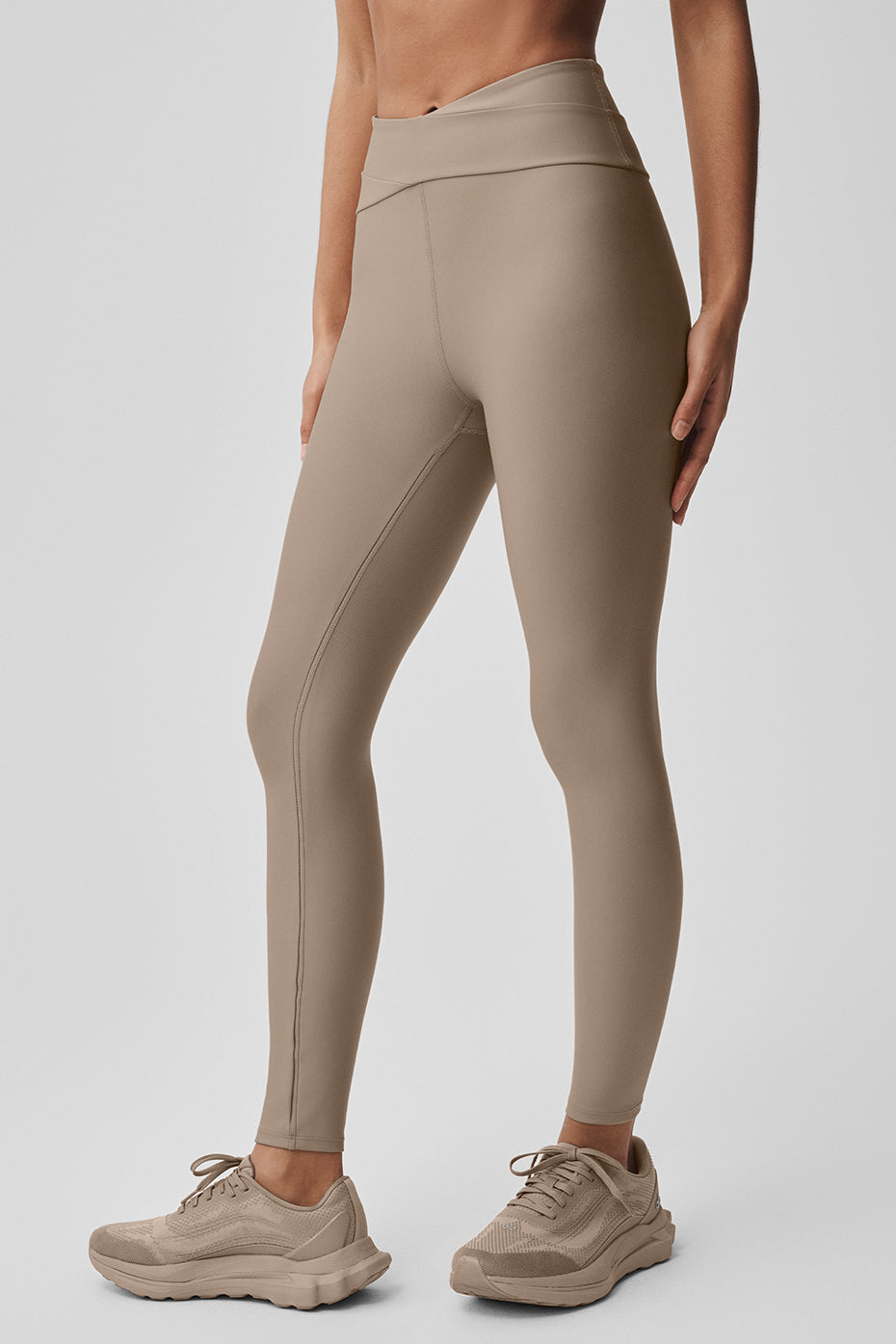 Alo Yoga Airlift High-Waist 7/8 Horizon Legging  -  Gravel
