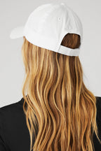Alo Yoga Off-Duty Cap  - Bright White/White