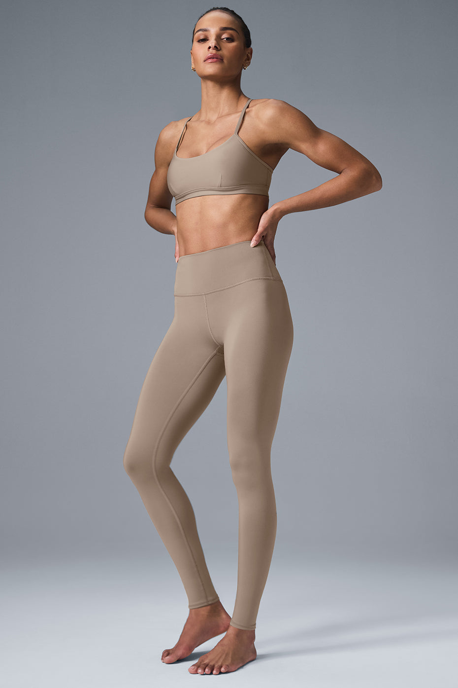 Alo Yoga Airlift Intrigue Bra  -  Gravel