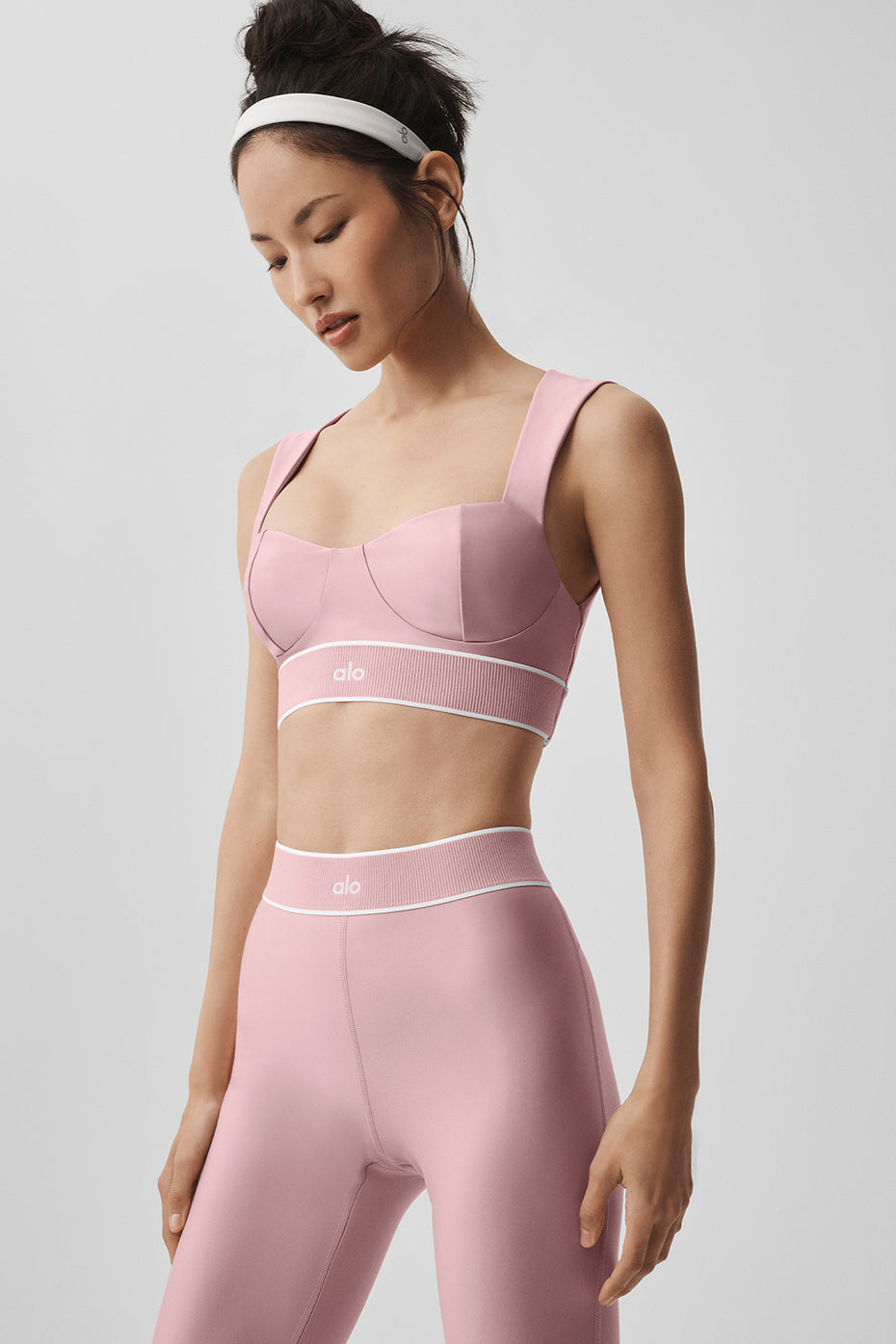 Alo Yoga Airlift Alignment Bra  -  Vintage Pink/White