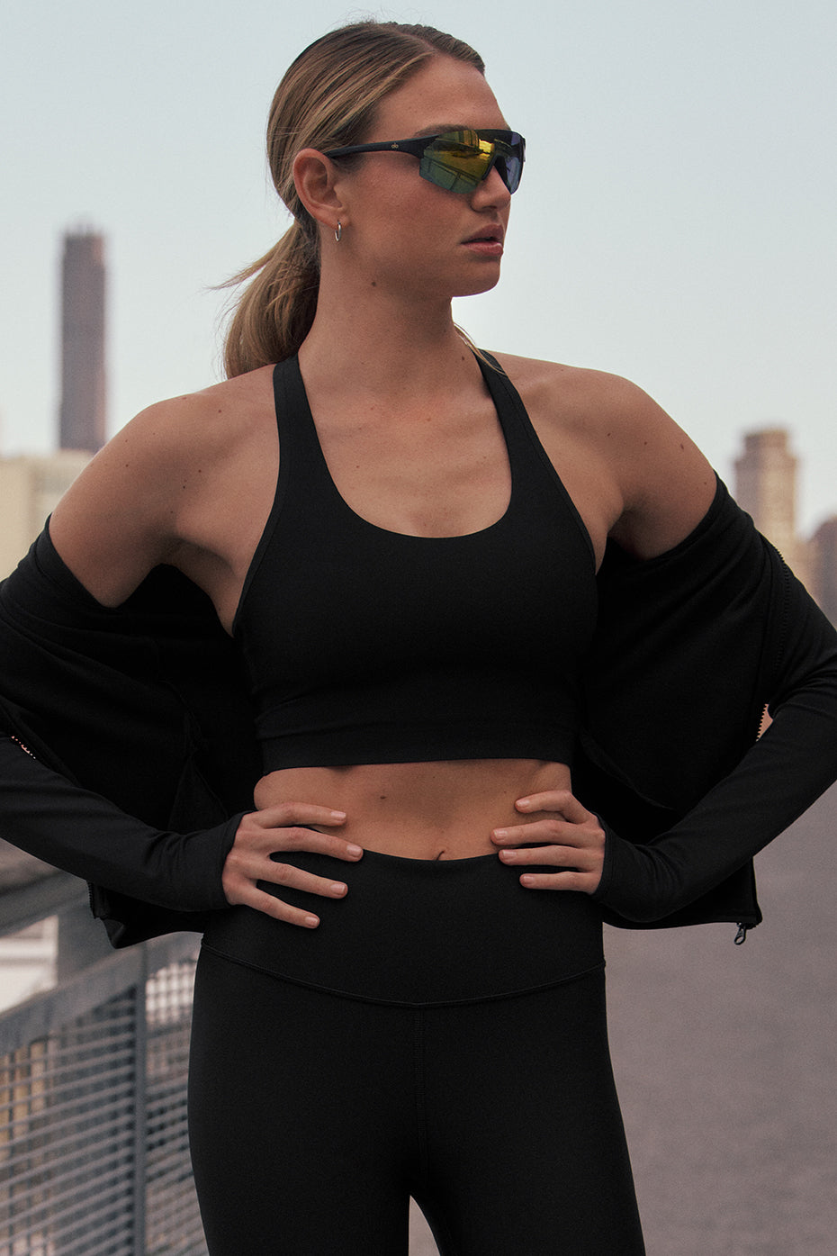 Alo Yoga Airlift Super Sleek Bra Tank  -  Black