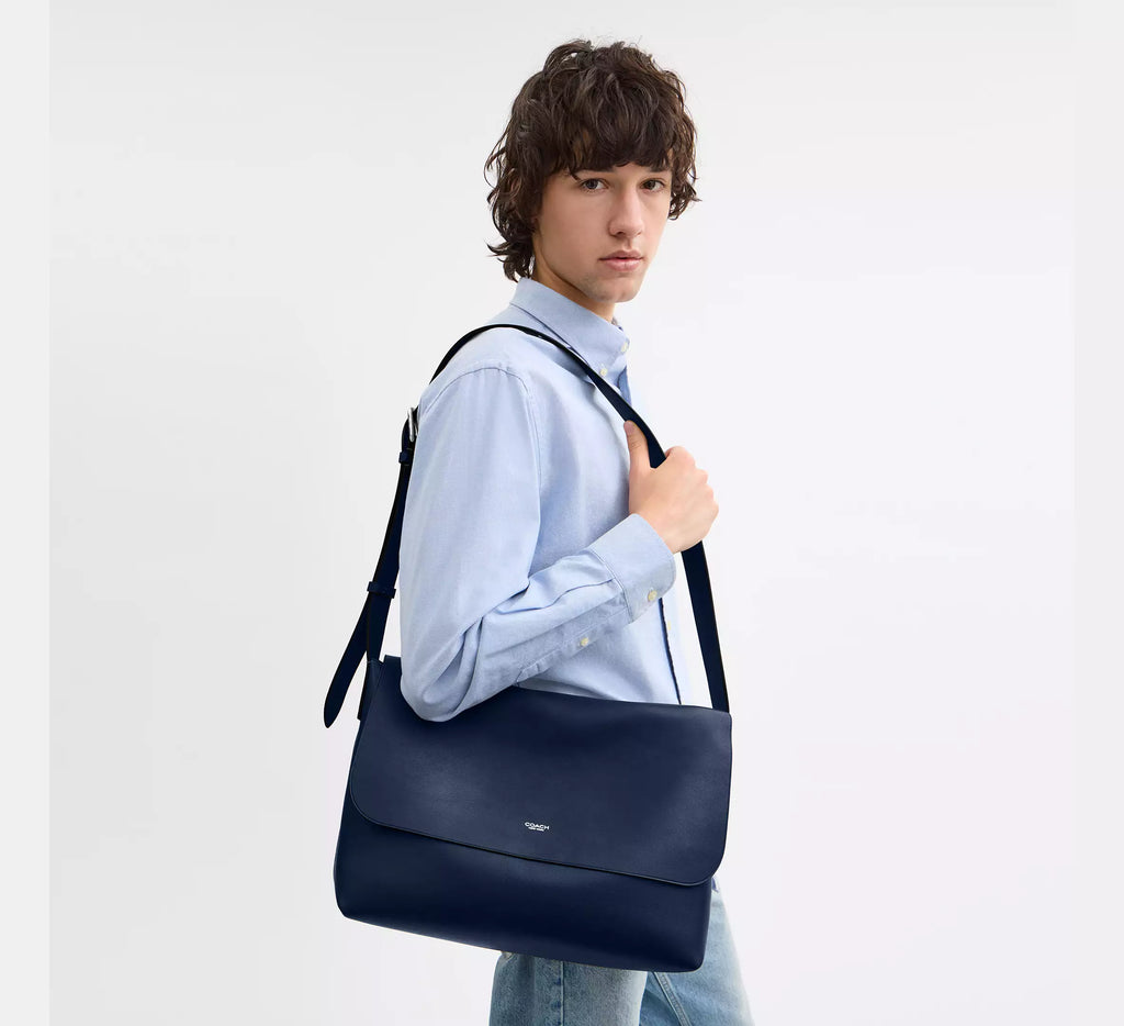 Coach Ludlow Messenger Bag  -  Navy