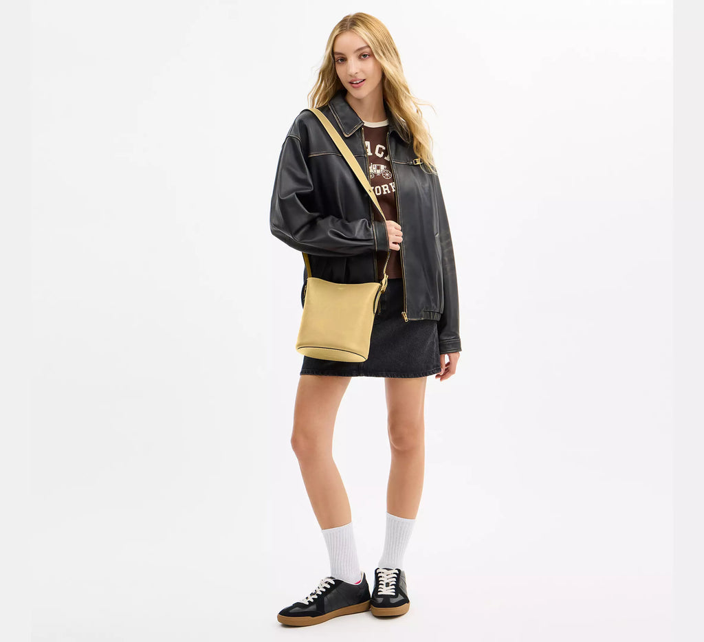 Coach Bleecker Bucket Bag 21  -  Brass/Vanilla