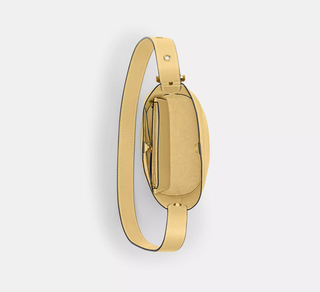 Coach Bleecker Bucket Bag 21  -  Brass/Vanilla