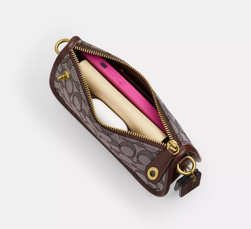 Coach Swinger Bag 20 With Chain In Signature Jacquard SEZON - Brass/Oak Maple