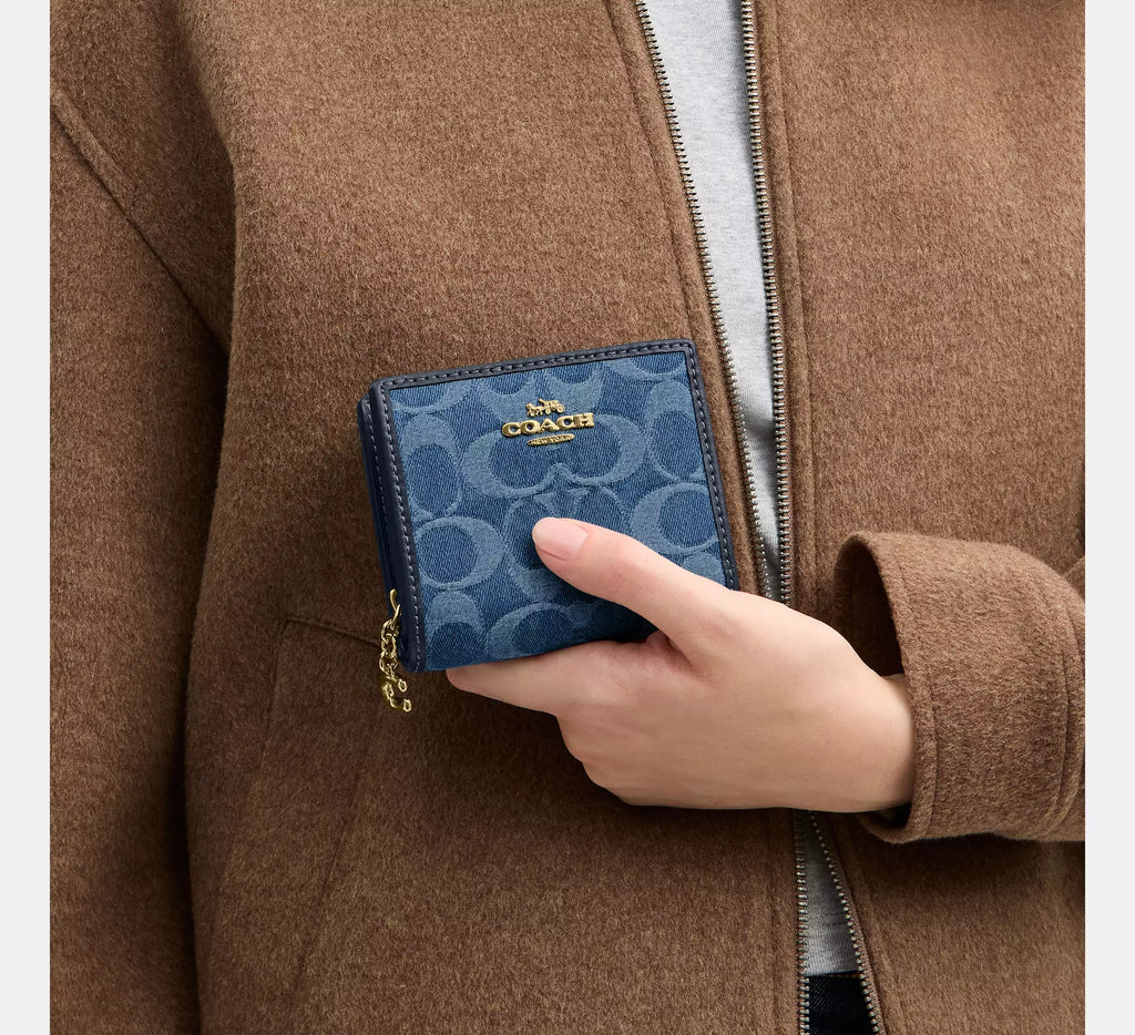 Coach Snap Wallet In Signature Denim -  Gold/Indigo