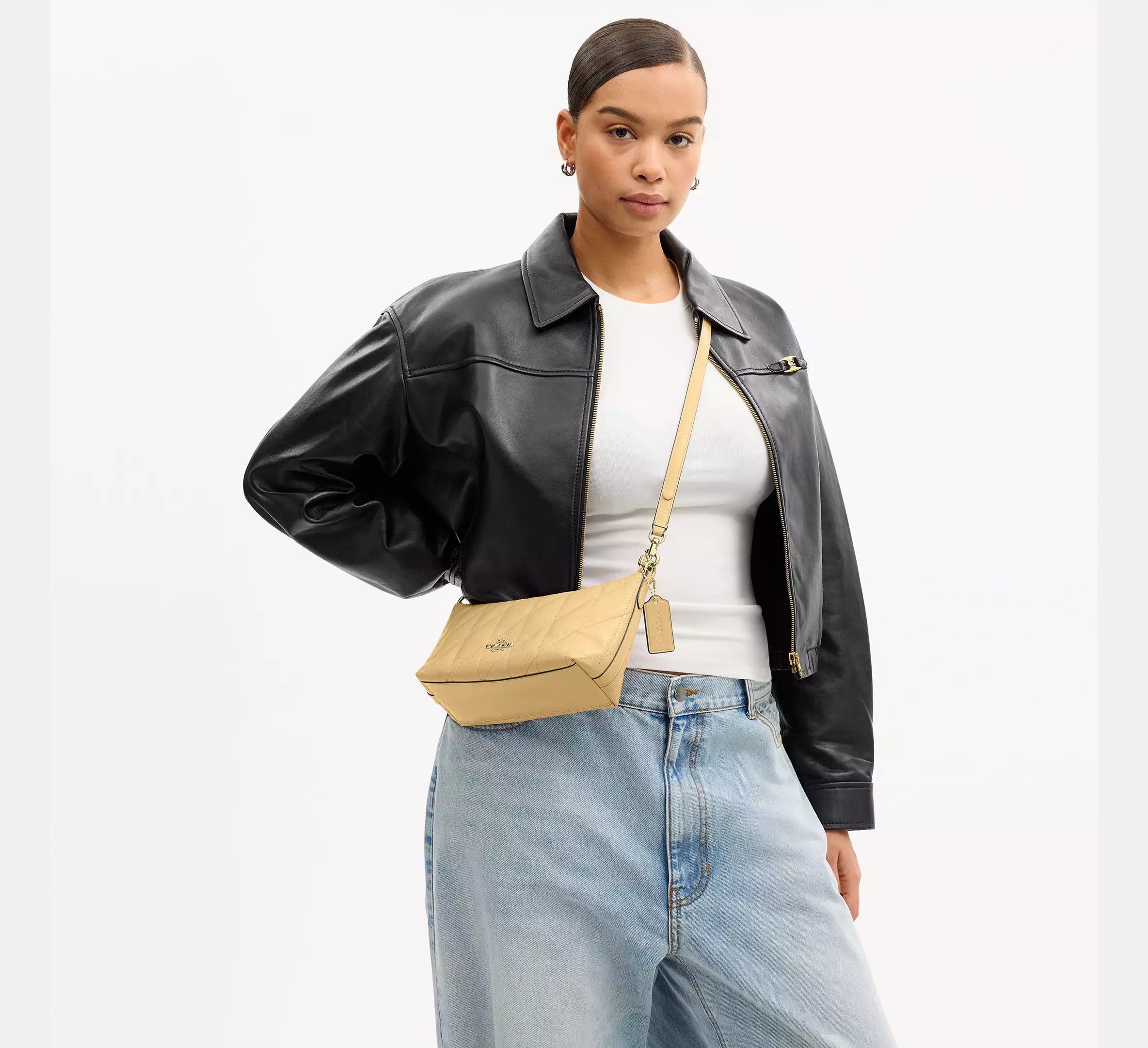 Coach Caitlin Shoulder Bag With Quilting   -  Gold/Soft Yellow