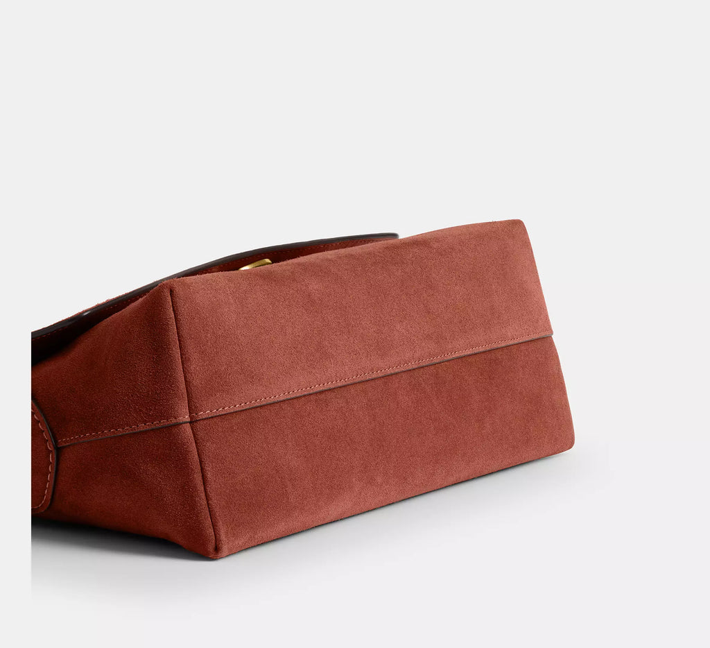 Coach Chelsea Shoulder Bag 30  -   Brass/Clay