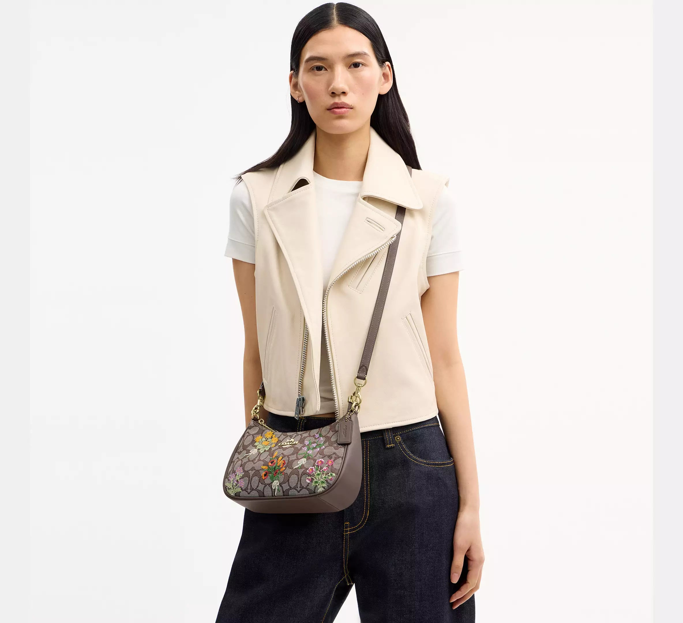 Coach Teri Shoulder Bag In Signature Jacquard With Floral Embroidery - Gold/Oak Multi