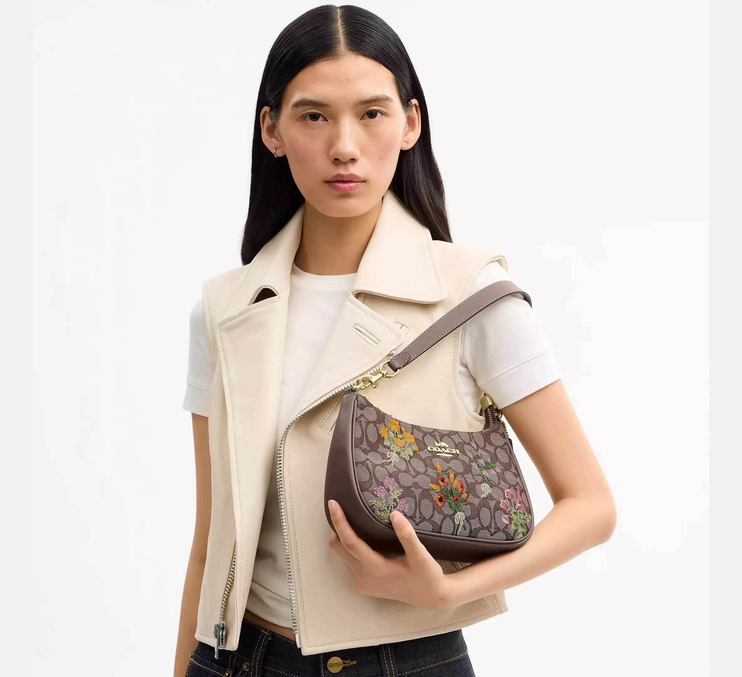Coach Teri Shoulder Bag In Signature Jacquard With Floral Embroidery - Gold/Oak Multi