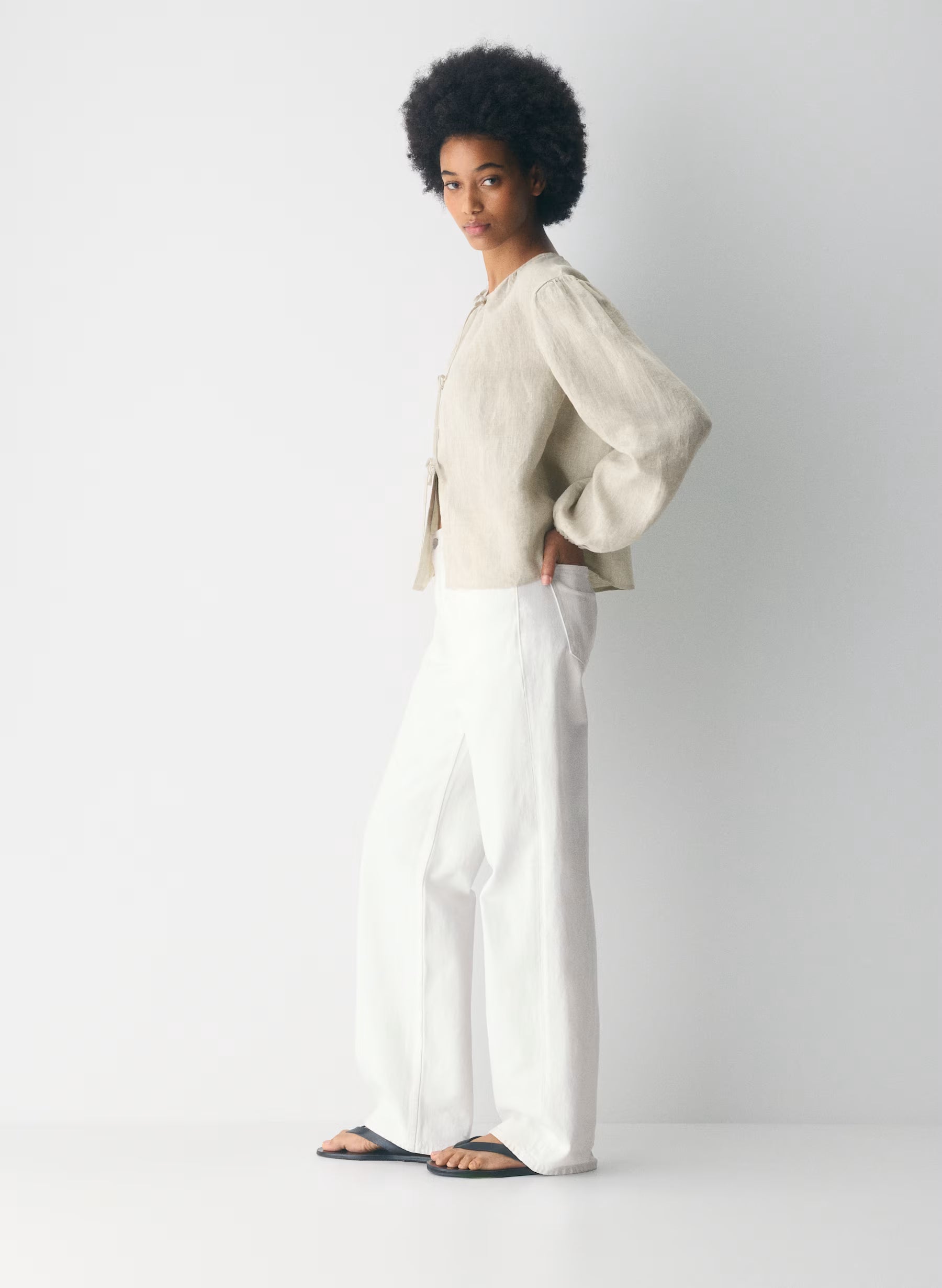 Aritzia Tybee Linen Blouse-Undyed Ecru