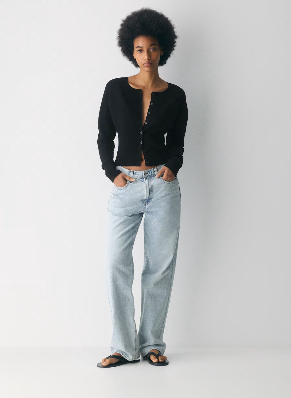 Aritzia Golightly Cardigan - Wonder Yarn- Black
