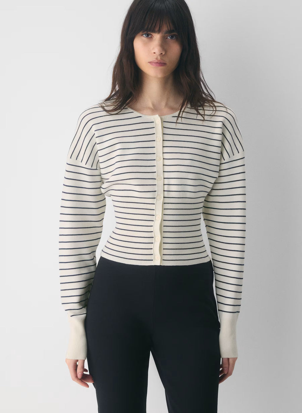 Aritzia Golightly Cardigan - Wonder Yarn -lt birch/Admiral