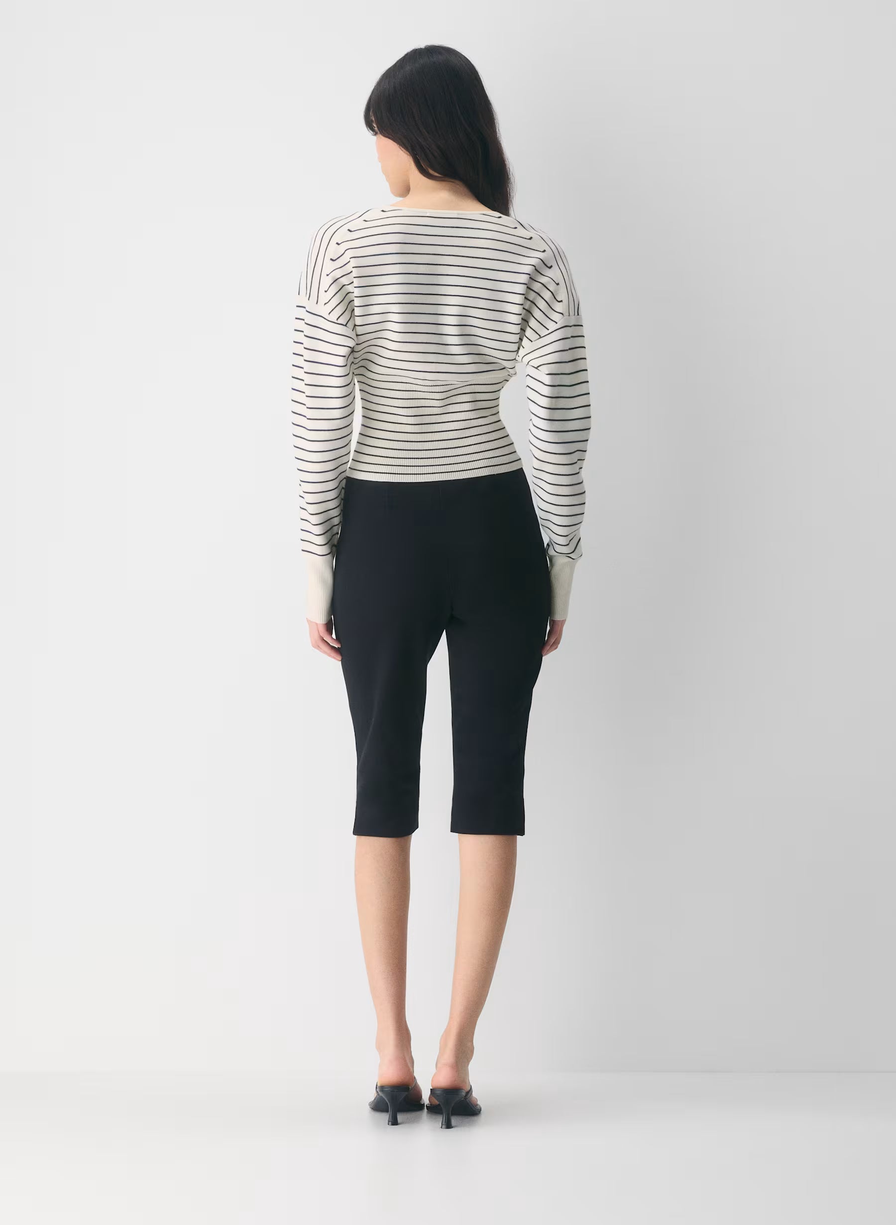 Aritzia Golightly Cardigan - Wonder Yarn -lt birch/Admiral