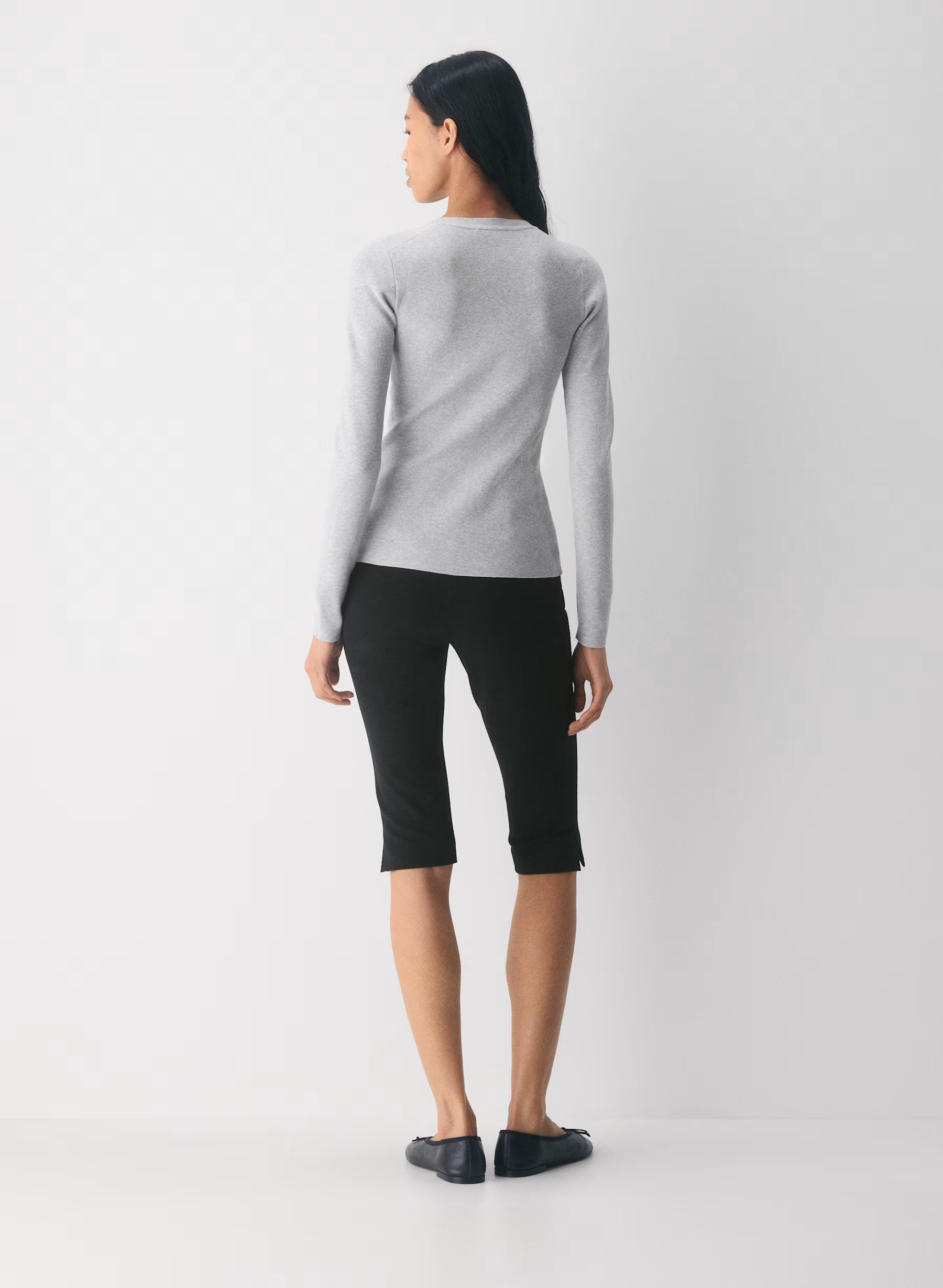 Aritzia Shelly Cardigan - Wonder Yarn-Essential Colours —Heather Chrome