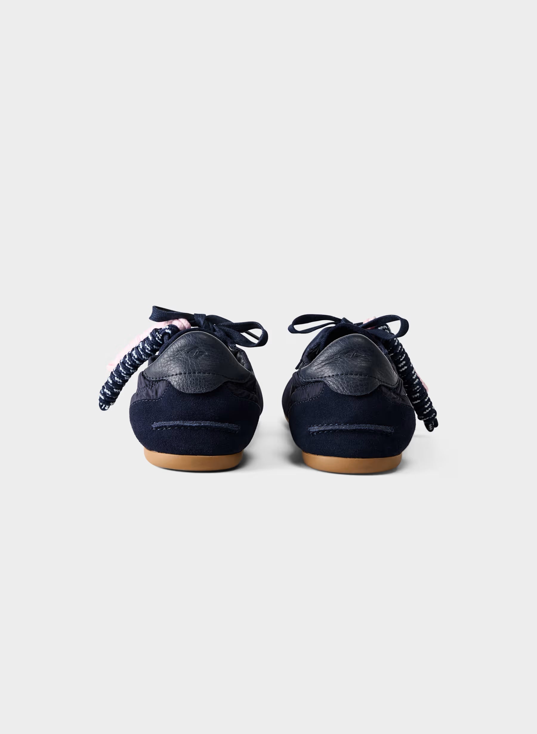 Aritzia Sperry X Aritzia Slim Jogger - Nylon & Suede-Admiral