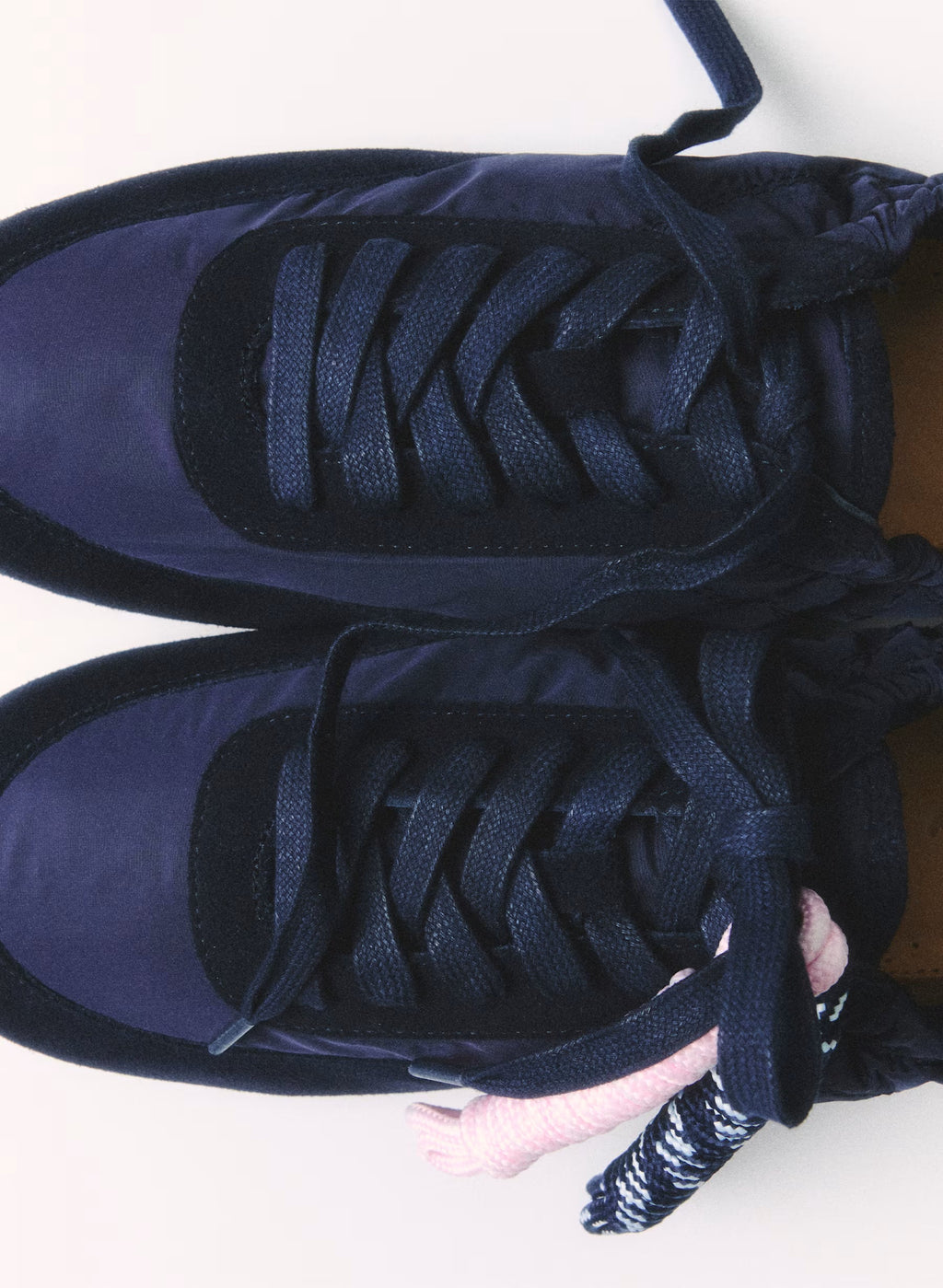 Aritzia Sperry X Aritzia Slim Jogger - Nylon & Suede-Admiral