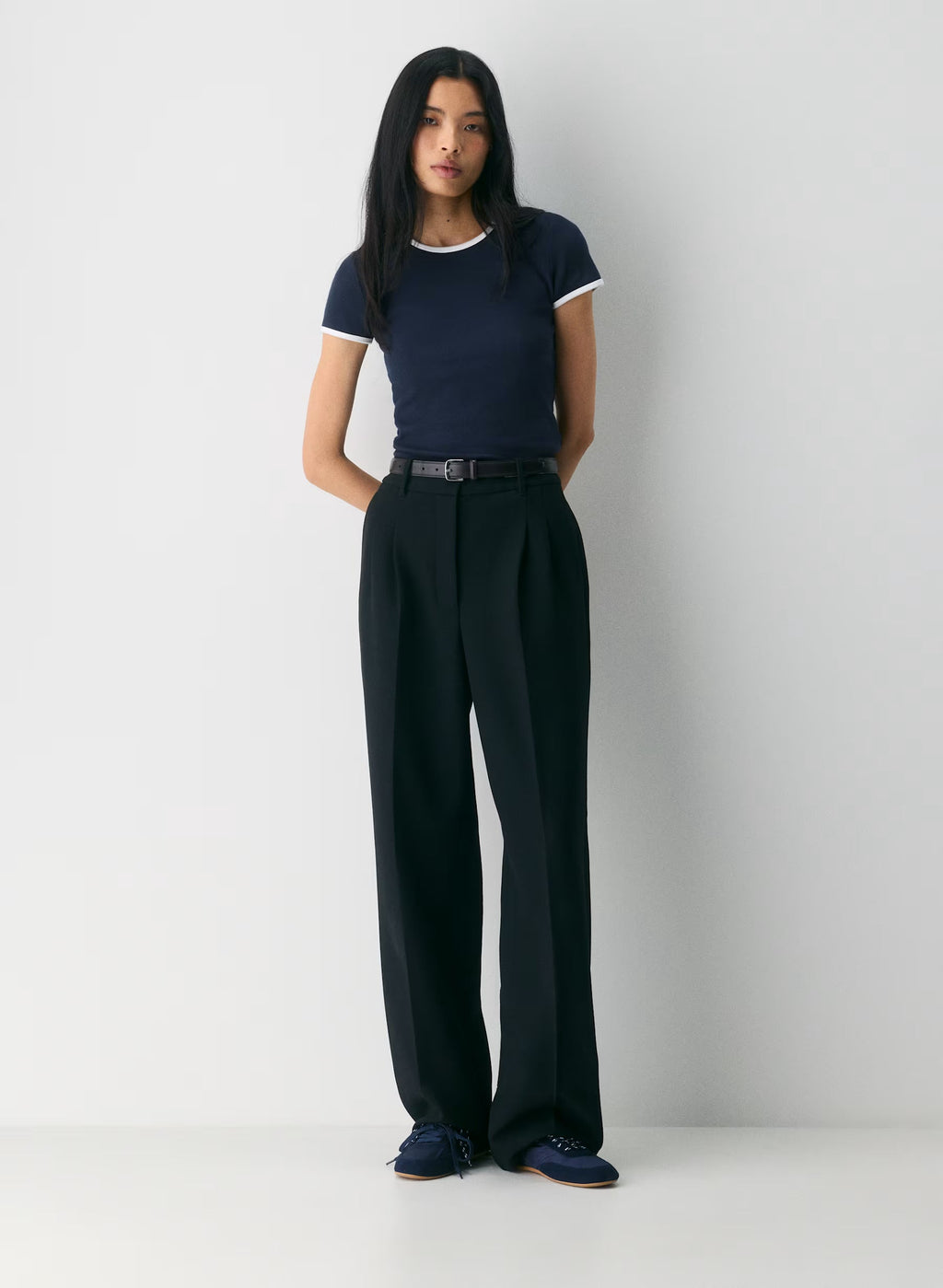 Aritzia Sperry X Aritzia Slim Jogger - Nylon & Suede-Admiral
