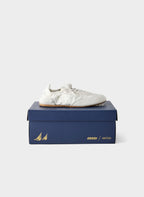 Aritzia Sperry X Aritzia Slim Jogger - Nylon & Suede-Halo White