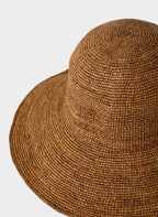 Aritzia Sunbeam Raffia Medium-Brim Hat-Rich Camel