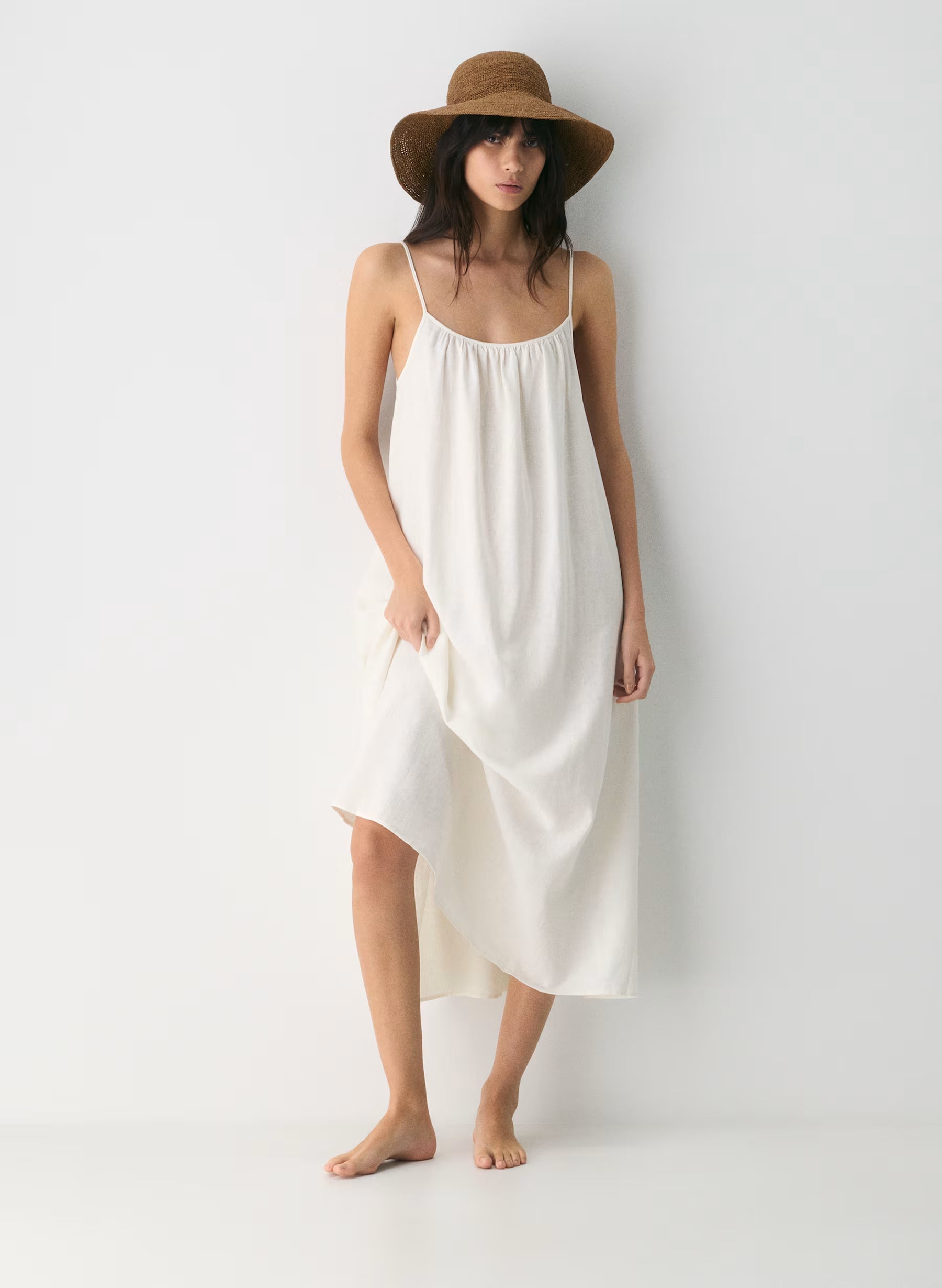 Aritzia Sunbeam Raffia Medium-Brim Hat-Rich Camel