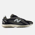 New Balance 204L  -  BLACK with MAGNET  -  U204L5WZ