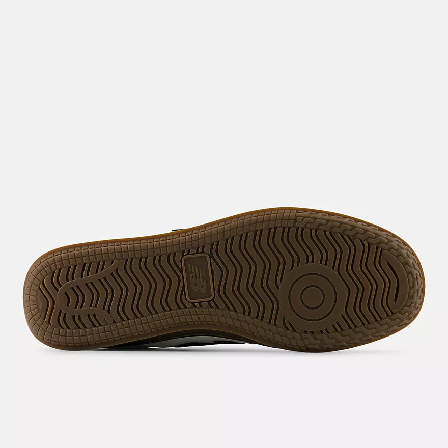 New Balance T500  -  SEA SALT with BLACK COFFEE - U5006VG